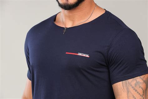 camiseta masculina prada|Camiseta masculina .